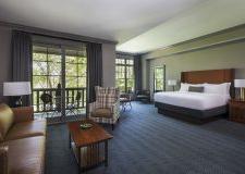 小屋 at Ballantyne, Charlotte North Carolina King Hotel Room with Balcony | 会议 Retreat, Wedding Venue